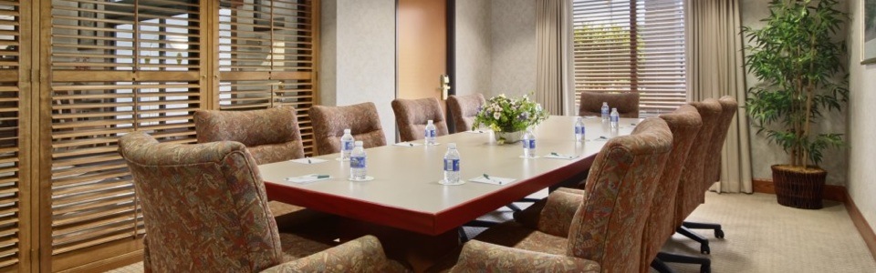 Wingate by Wyndham Boardroom