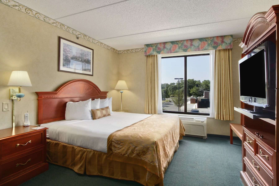 King Guestroom