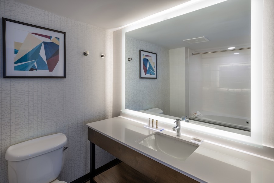 Guest Bathroom 